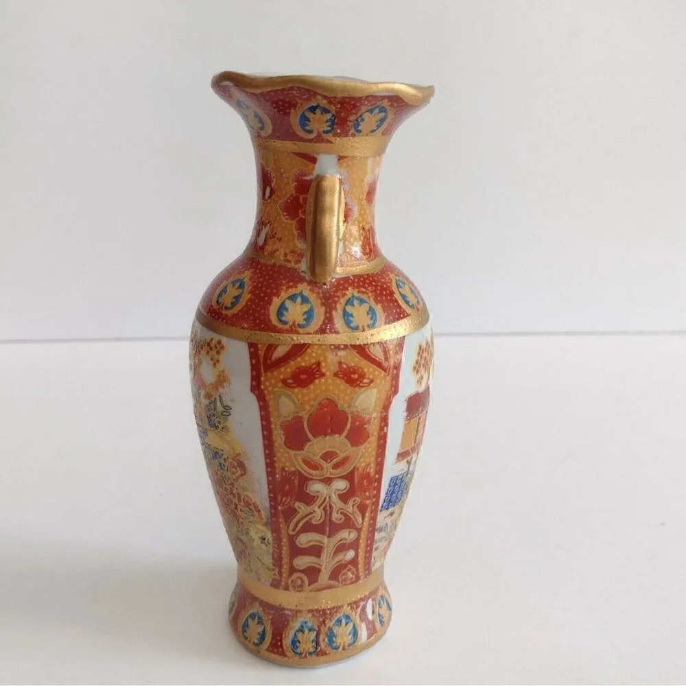 Vintage Antique Chinese Porcelain Gold Gilded Ornate Bud Vase Urn Marked
